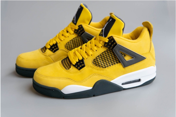 Jordan 4 Retro Lightning