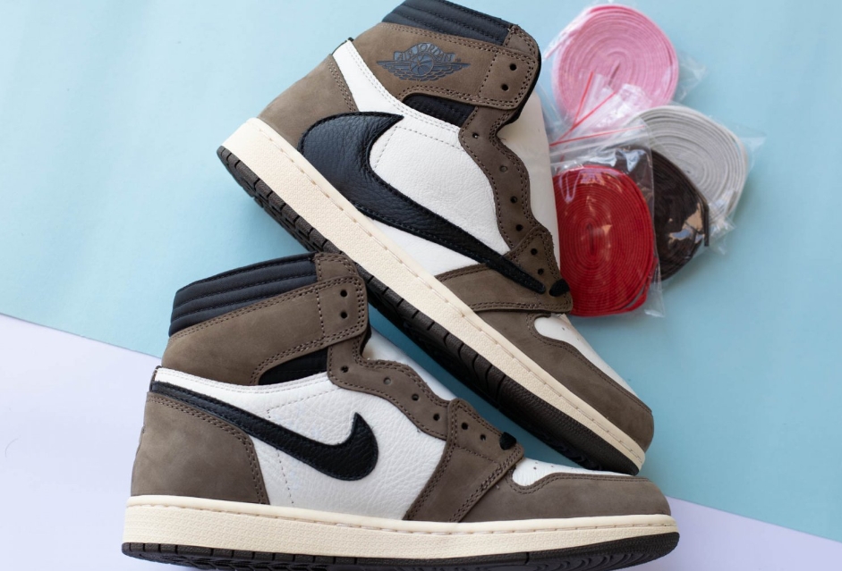 Jordan 1 Retro High Travis Scott Brown