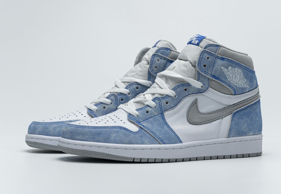 Jordan 1 Retro High OG Hyper Royal