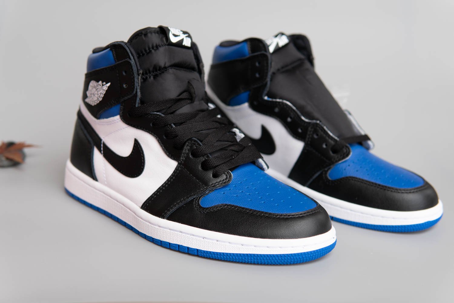 Jordan 1 Retro High Royal Toe