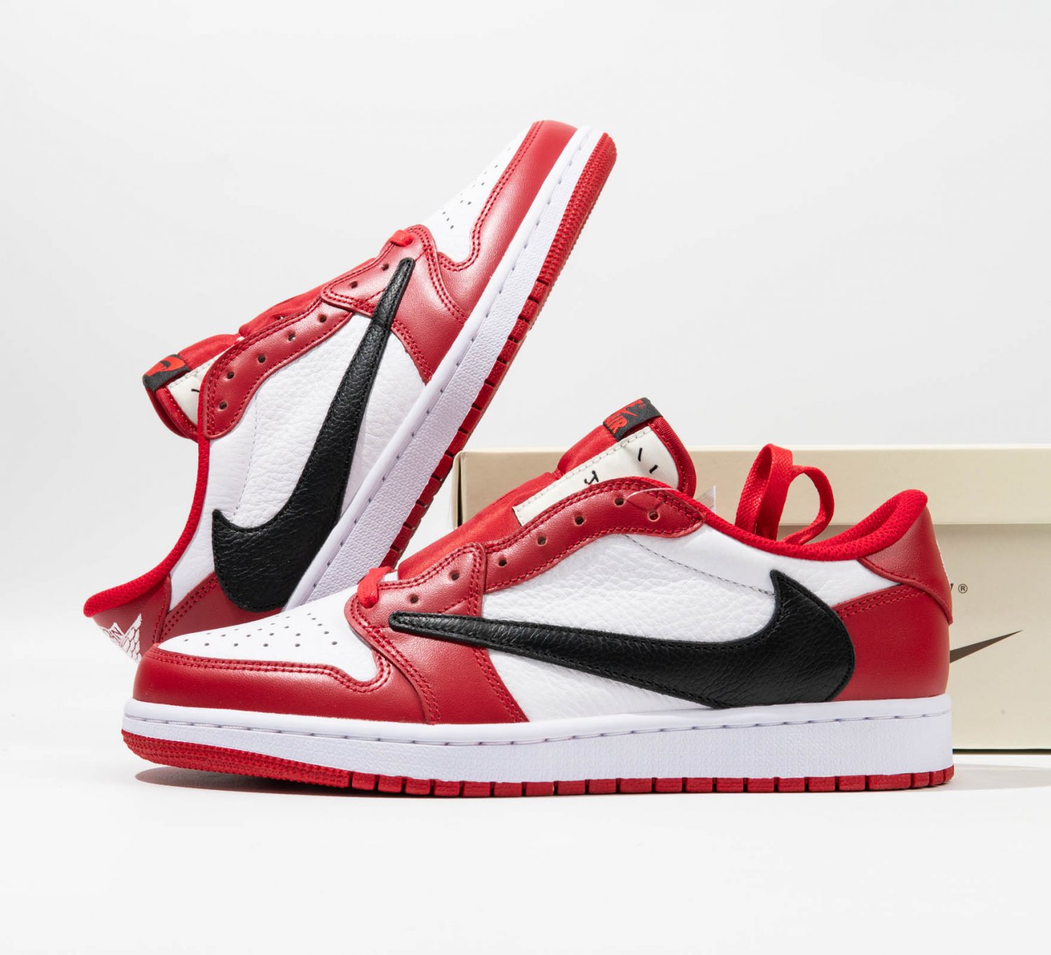 Jordan 1 Low White Bred