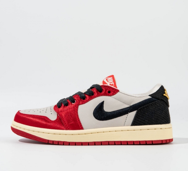 Jordan 1 Retro Low OG Trophy Room Away