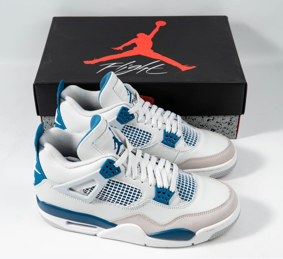Air Jordan 4 Military Blue 2024