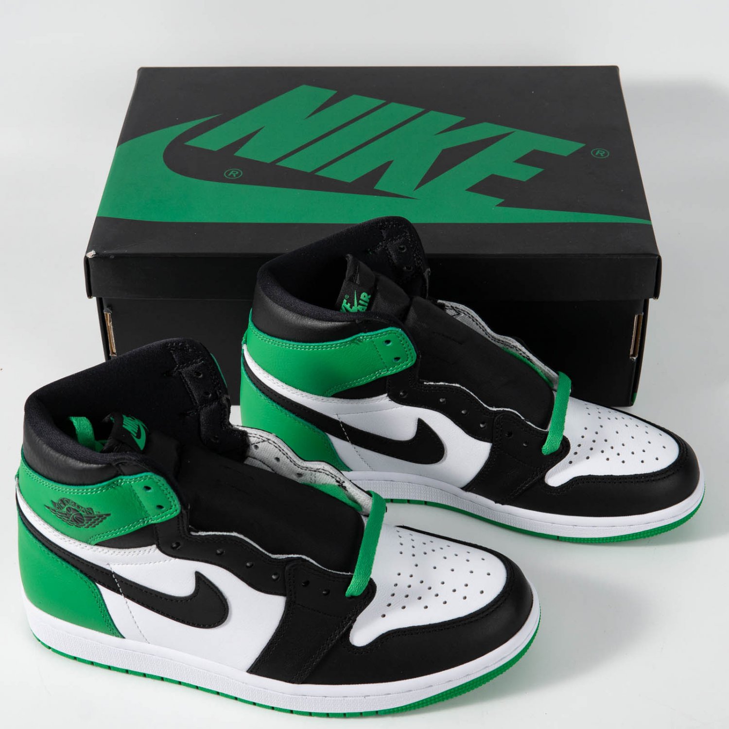 Jordan 1 Retro High OG Lucky Green