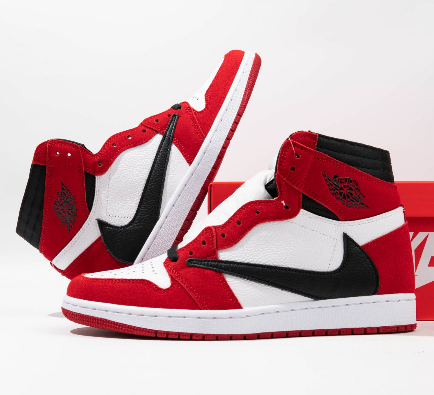 Jordan 1 Retro Low High Red Hook