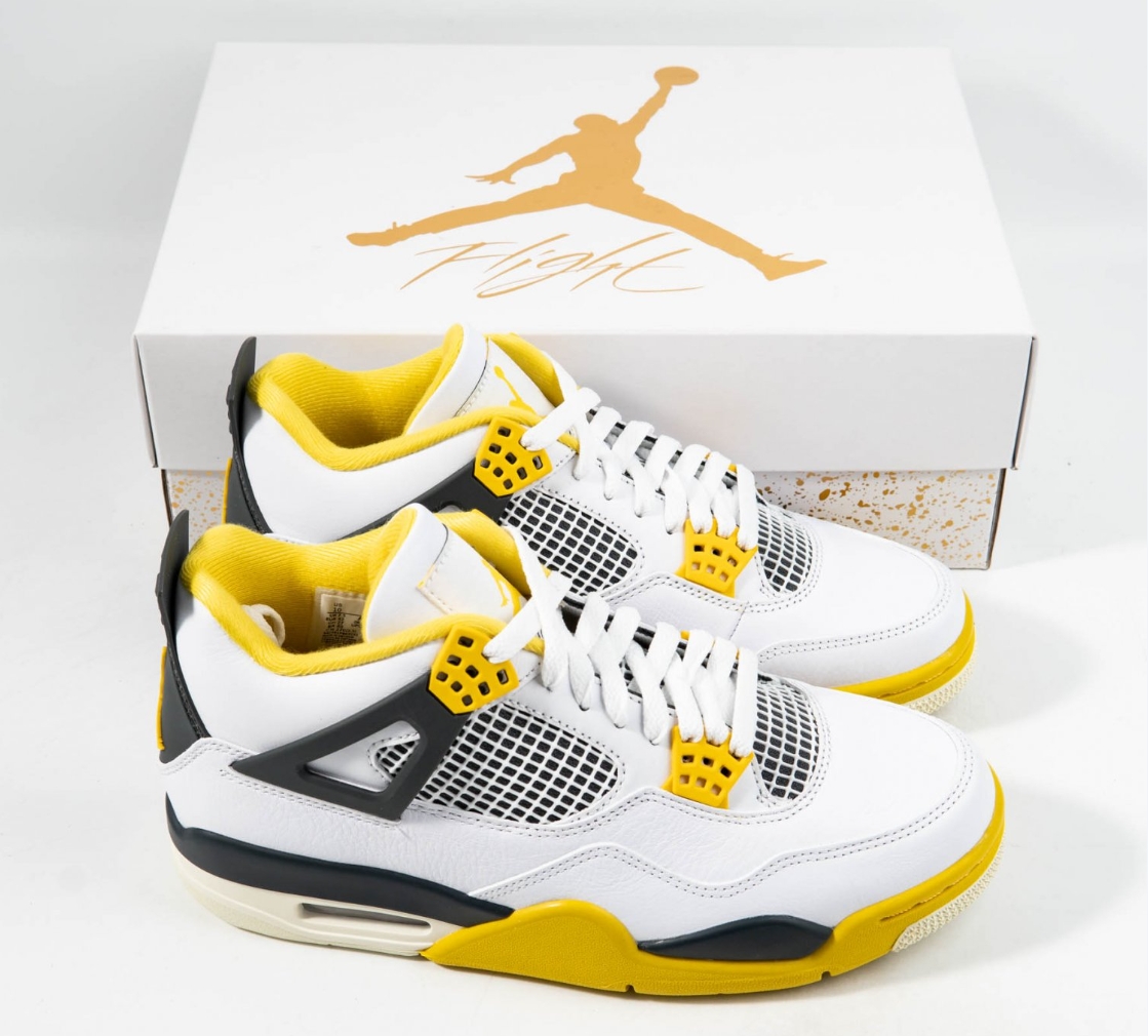 Jordan 4 Retro Vivid Sulfur