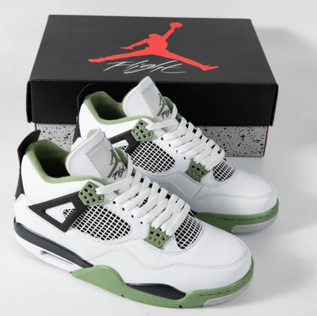 Jordan 4 Retro Seafoam