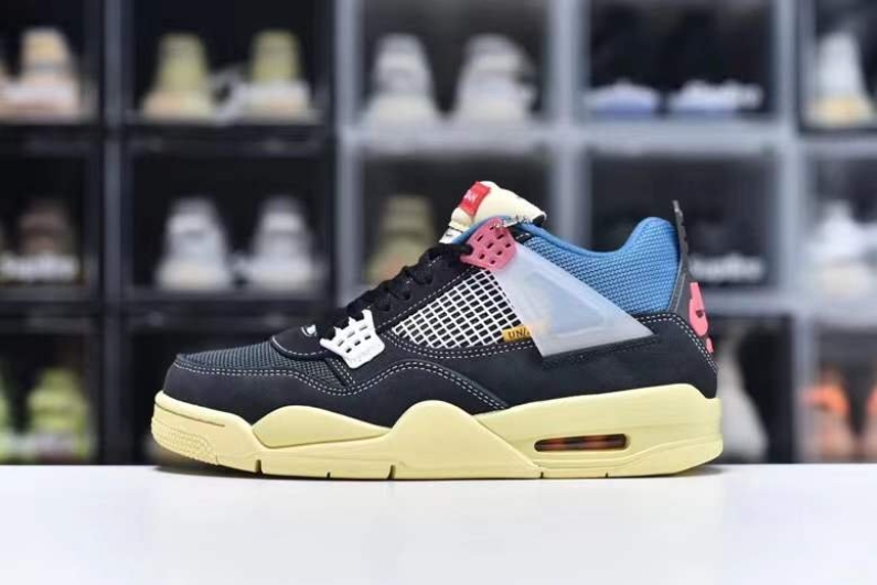 Jordan 4 Retro Union Off Noir