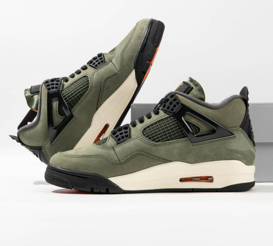 Jordan 4 Retro OG SP Undefeated (2025)