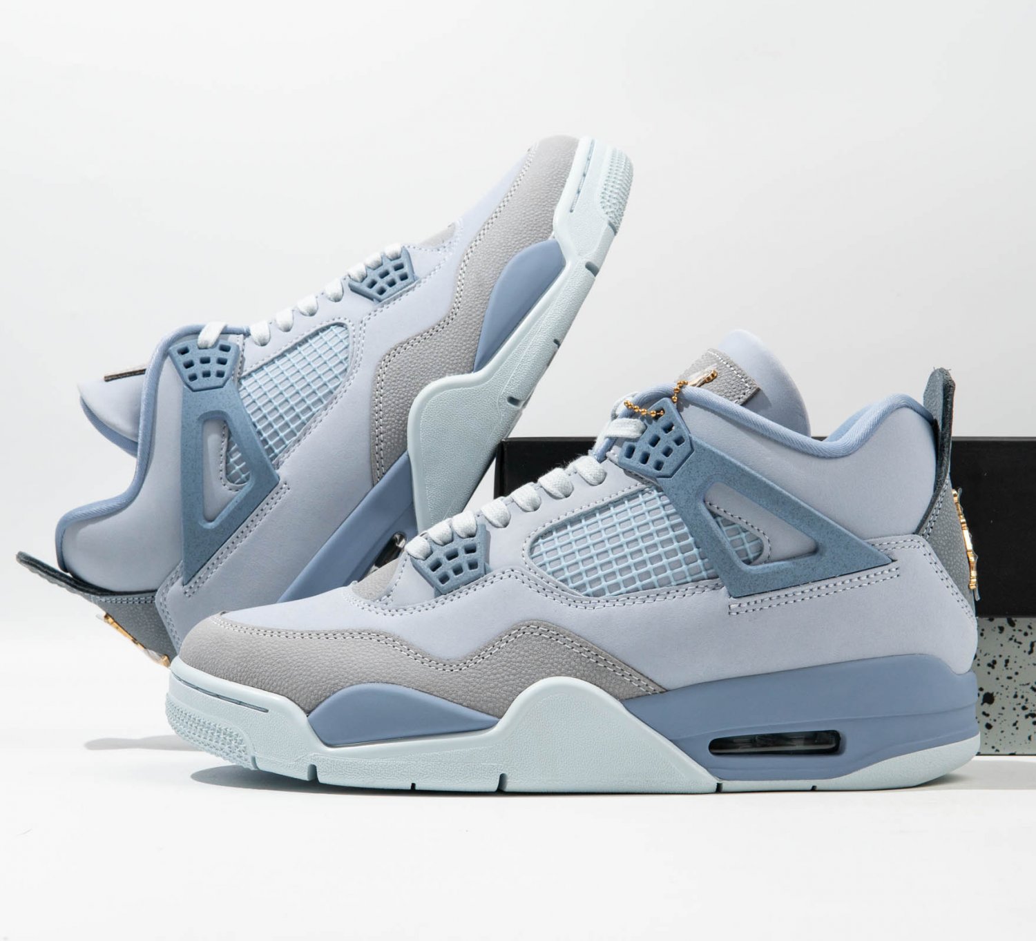 Jordan 4 RetroUNC Tar Heels PE